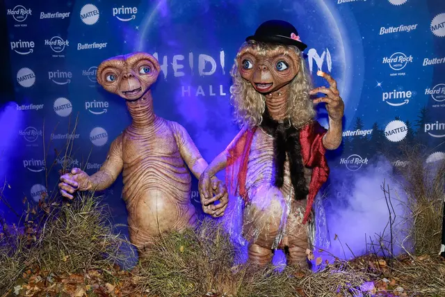 Heidi Klum ist für ihre irrwitzigen Halloween-Kostüme bekannt.  | Foto: Evan Agostini/Invision/AP/dpa (Archivbild)