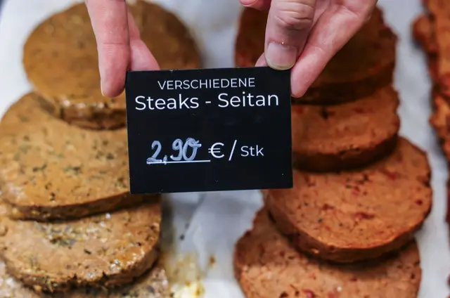 Dürfen künftig aus Seitan  keine Steaks mehr gemacht werden? | Foto:  Oliver Berg/dpa (Symbolbild)