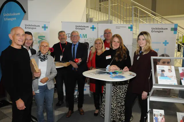 Messerundgang am Stand des Uniklinikum Erlangen.