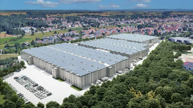 In drei Hallen am Reitweg im mittelfränkischen Veitsbronn fertigen rund 340 Mitarbeitende von Siemens Large Power Drives innovative Produkte für die Digitalisierung und Automatisierung. | Foto: SIEMENS AG