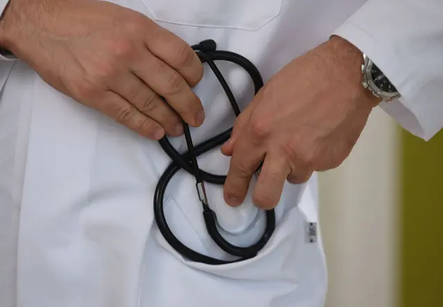 In 28,3 Prozent der im vorigen Jahr überprüften Fälle erlitten die betroffenen Patientinnen und Patienten durch den Behandlungsfehler einen Schaden.  | Foto: picture alliance / Patrick Seeger/dpa (Symbolbild)