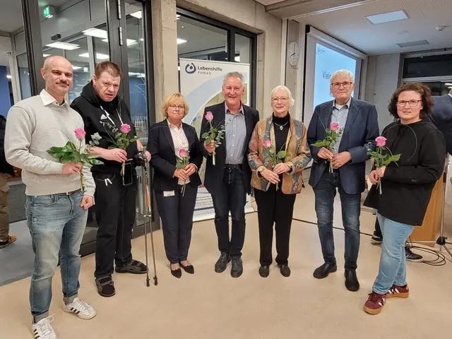 Der neu gewählte Aufsichtsrat der Lebenshilfe Fürth (v.l.n.r.): Matthias Dornhuber, Georg Leikamm, Elke Kuhlmann-Müller, Dr. Thomas Jung, Andrea Zieger, Diethart Bischof, Sandra Schober, (nicht im Bild: Linus Steinkugler, Helmut Steingruber) | Foto: Lebenshilfe Fürth