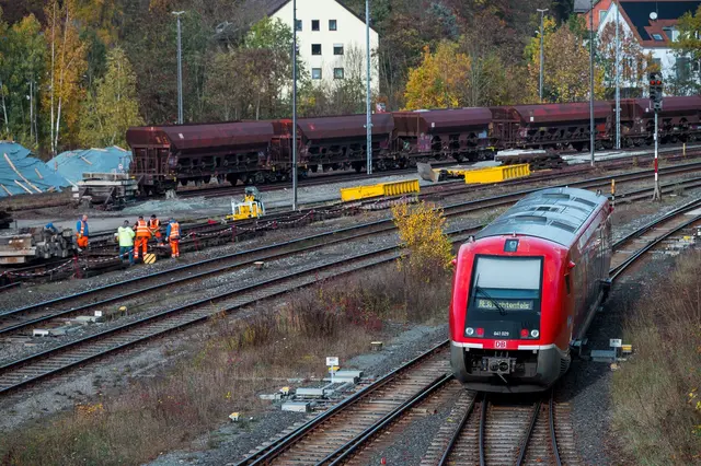 Nordbayern wartet auf die Elektrifizierung der Franken-Sachsen-Magistrale. (Archivbild) | Foto: Daniel Vogl/dpa