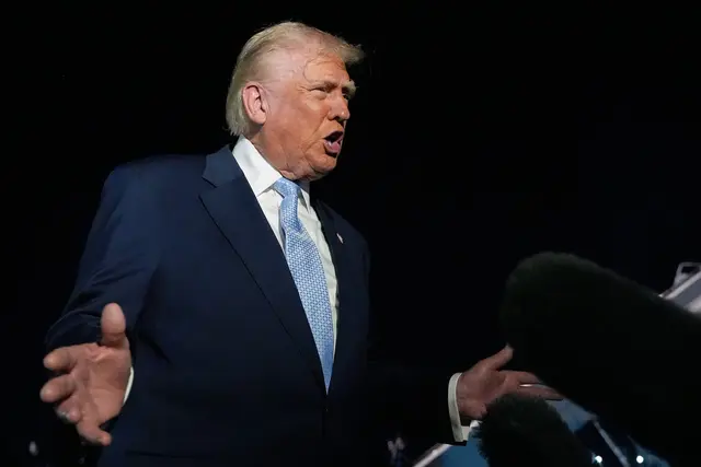 Trump stellt sich jetzt hinter eine Abstimmung zu den Epstein-Akten. | Foto: Manuel Balce Ceneta/AP/dpa