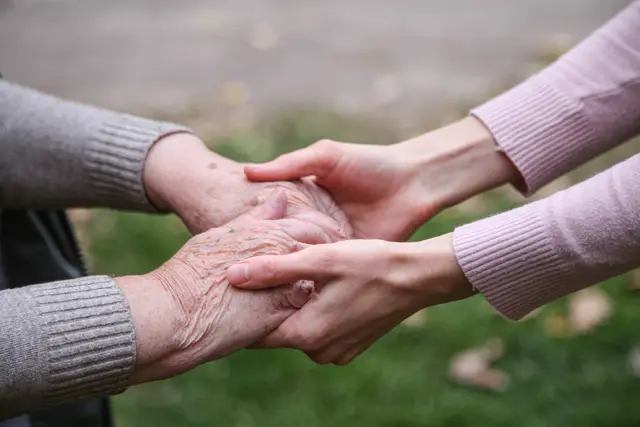 Die Wärmestube in der Hirschenstr. 37a bittet um Spenden. | Foto: Yevhen/stock.adobe.com