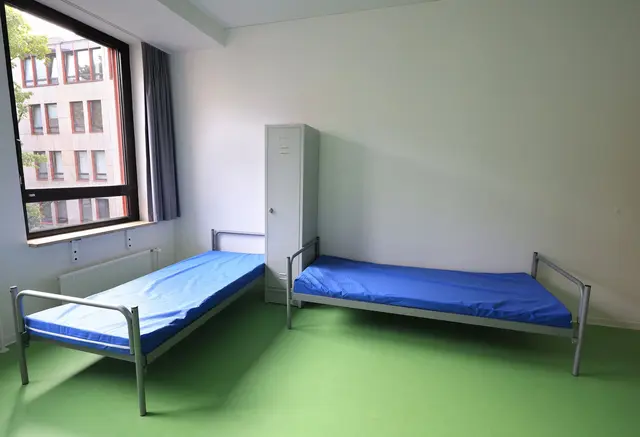 Die rückläufigen Zuwanderungszahlen sind in Bayern weiterhin statistisch nachweisbar - wenn sich der Trend fortsetzt, sollen bald die ersten angemieteten Immobilien für die Unterkunft gekündigt werden. (Symbolbild) | Foto: Karl-Josef Hildenbrand/dpa