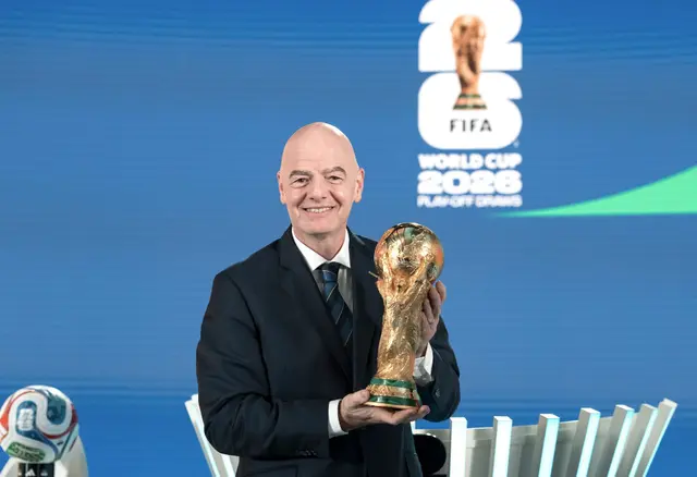 FIFA-Präsident Gianni Infantino freut sich über die große Nachfrage für die Fußball-WM. | Foto: © Claudio Thoma/KEYSTONE/dpa