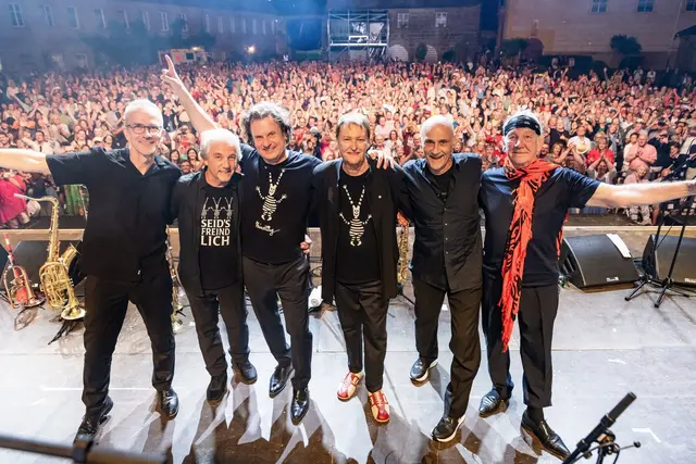 Seit über vier Jahrzehnten steht HAINDLING – das musikalische Projekt von Hans-Jürgen Buchner und seinen kongenialen Mitstreitern – für unverwechselbaren Klangzauber „made in Bayern“. | Foto: © Jens Oellermann