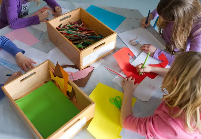 Die Ganztagsbetreuung soll schrittweise kommen. | Foto: Uwe Anspach/dpa (Symbolbild)