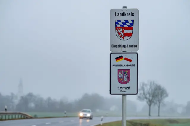 Mutmaßliches Anschlagsziel war ein Weihnachtsmarkt im Raum Dingolfing. | Foto: Armin Weigel/dpa