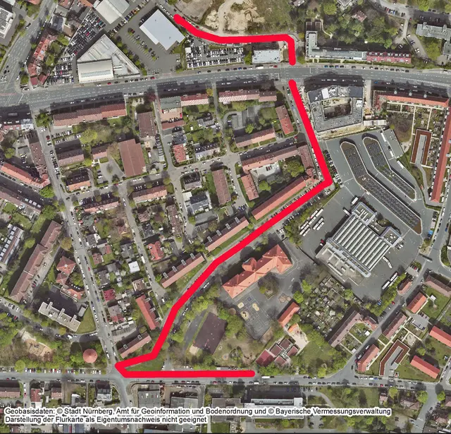 Das Luftbild zeigt den Umgriff der Maßnahme: Der stark sanierungsbedürftige Straßenzug zwischen der Nopitschstraße und der Zweibrückener Straße soll saniert und als Teil der Radschnellverbindung Nürnberg – Schwabach in weiten Teilen zur Fahrradstraße ausgebaut werden. 

 | Foto: Geobasisdaten: © Stadt Nürnberg, Geo und © Bayerische Vermessungsverwaltung