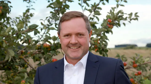 Landrat Bernd Obst kämpft mit dem Probelm, dass die Ausgaben, insbesondere im sozialen Bereich, schneller  wachsen als die Einnahmen. | Foto: Facebook/Bernd Obst