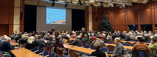 In der Bürgerversammlung am 16. Dezember 2025 ging es in erster Linie um die prekäre finanzielle Situation im Zirndorfer Rathaus. | Foto: Stadt Zirndorf