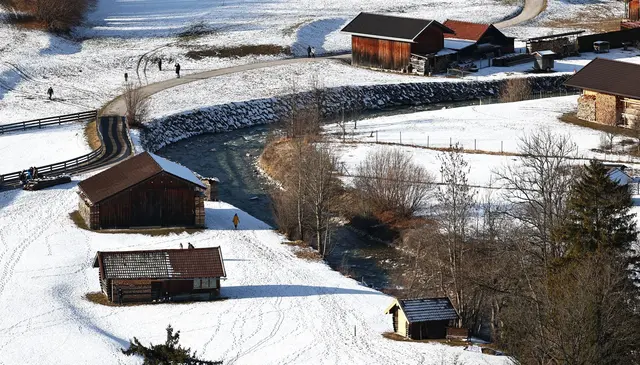 Der Schnee kommt nach Bayern. (Archivbild) | Foto: Daniel Karmann/dpa