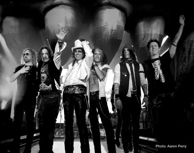 Am 25.08.2026 werden Johnny Depp, Alice Cooper, Joe Perry und Tommy Henriksen in Nürnberg in der PSD Bank Nürnberg ARENA zu Gast sein. | Foto: Aaron Perry