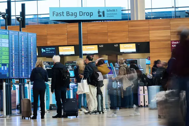 Ein Ransomware-Angriff hatte im September 2025 auch für massive Probleme am Berliner Flughafen gesorgt.  | Foto: Annette Riedl/dpa (Archivbild)
