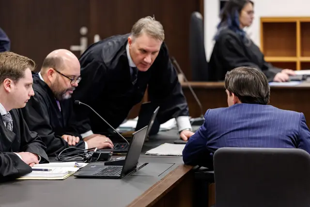 Das Motiv für den Mord soll ein Streit um Unterhaltszahlungen für die beiden Kinder des Angeklagten und seiner Ex-Freundin gewesen sein. | Foto: Daniel Karmann/dpa