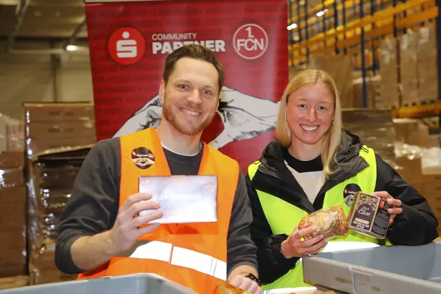 Foto: Jürgen Friedrich. Die große Charity-Aktion vom 1. FCN, Lebkuchen-Schmidt, Sparkasse Nürnberg und Umzüge Selisch.
