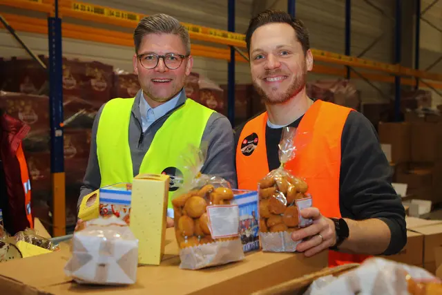 Foto: Jürgen Friedrich. Die große Charity-Aktion vom 1. FCN, Lebkuchen-Schmidt, Sparkasse Nürnberg und Umzüge Selisch.