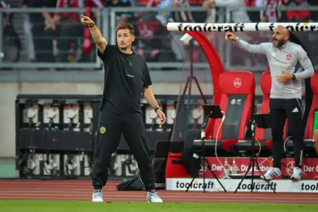 Miroslav Klose muss gegen Darmstadt das Sagen an Javier Pinola (r) abgeben. (Archivbild) | Foto: Daniel Karmann/dpa