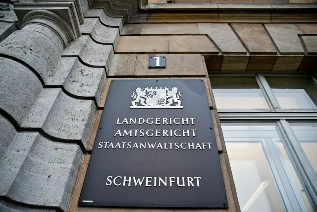 Zweimal hat die Staatsanwaltschaft Schweinfurt mit ihrer Anklage eines Bundeswehroffiziers Niederlagen erlitten. Doch die Anklagebehörde gibt nicht auf. | Foto: Daniel Karmann/dpa (Archivbild)