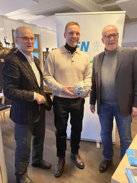 Christian Nowak, Kreisvorsitzender Senioren Union Erlangen, Bürgermeister und CSU-Oberbürgermeister-Kandidat Jörg Volleth und Norbert Hirsch, Beiratsmitglied des Seniorenbeirats der Stadt Erlangen und Stadtratskandidat, Listenplatz 32. | Foto: Angelika Wingen Trennhaus, Christian Nowak