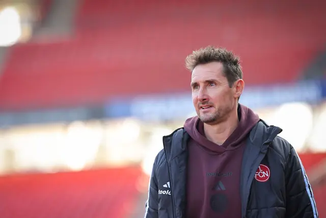 Miroslav Klose will in Nürnberg etwas aufbauen.  | Foto: Daniel Karmann/dpa
