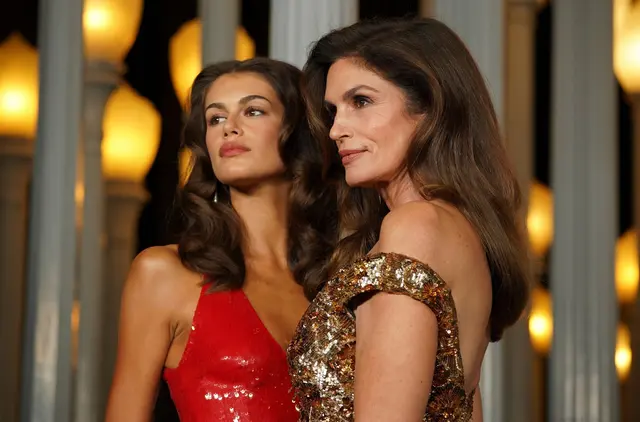 Cindy Crawford mit Tochter Kaia Gerber. | Foto: Jordan Strauss/Invision/AP/dpa
