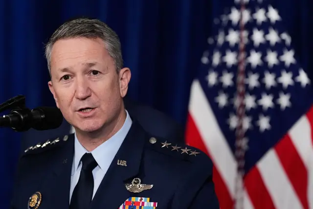 US-Generalstabschef Caine soll Präsident Trump vor Risiken eines Militäreinsatzes im Iran gewarnt haben. (Archivbild) | Foto: Alex Brandon/ap/dpa