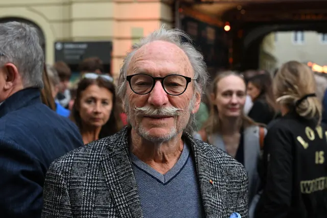 Am 25. Februar wird Franz Xaver Kroetz 80 Jahre alt.  | Foto: Felix Hörhager/dpa (Archivbild)