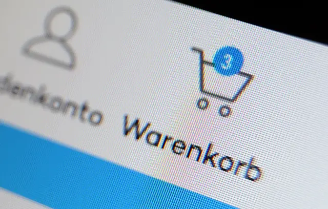 Bisher will eine Mehrheit den Warenkorb beim Online-Einkauf noch selbst befüllen und das nicht der KI überlassen. (Symbolbild) | Foto: Karl-Josef Hildenbrand/dpa