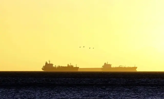 Öltanker sind wesentlich für den Transport von Rohöl. (Symbolbild) | Foto: Juan Carlos Hernandez/ZUMA Wire/dpa