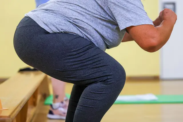 Krankhaftes Übergewicht ist ein Problem - auch für das Gesundheitssystem (Symbolbild). | Foto: Jan Woitas/dpa