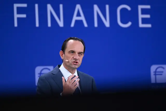 Bafin-Präsident Mark Branson sieht bei offenen Immobilienfonds Risiken für Privatanleger. | Foto: Arne Dedert/dpa (Archivbild)