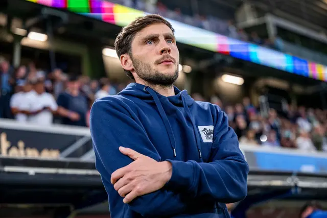 Der frühere Schalker Kreutzer verstärkt den Trainerstab beim 1. FC Nürnberg. (Archivbild) | Foto: David Inderlied/dpa