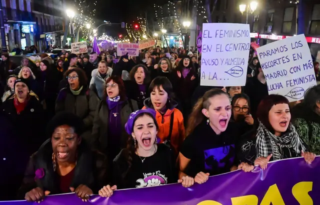 In Spanien gibt es nicht nur Gesetze zum Schutz der Frauen, sondern auch gesellschaftliches Bewusstsein.  | Foto: Richard Zubelzu/ZUMA Press Wire/dpa (Archivbild)