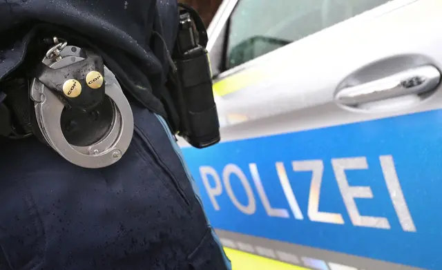 Die Polizei hat den Tatverdächtigen festgenommen. (Symbolbild) | Foto: Karl-Josef Hildenbrand/dpa