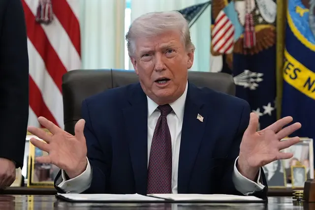 Trump will die Öffnung der Straße von Hormus anderen Ländern überlassen. | Foto: Alex Brandon/AP/dpa