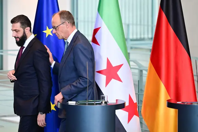 Der Besuch von Syriens Übergangspräsident Al-Scharaa in Berlin stieß nicht nur bei Angehörigen syrischer Minderheiten auf Kritik.  | Foto: Sebastian Christoph Gollnow/dpa (Archivfoto)