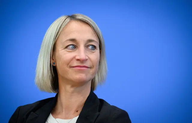 Die Co-Vorsitzende der Kommission, Nadine Schön, sieht zunächst einmal kein Regulierungsdefizit. | Foto: Bernd von Jutrczenka/dpa (Archivbild)