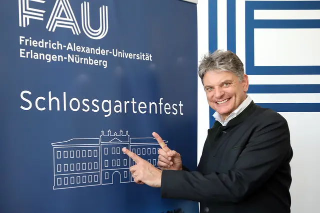 Auch der Hausherr, FAU-Präsident Prof. Dr. Joachim Hornegger, freut sich auf das 70. Schlossgartenfest. | Foto: © Jürgen Friedrich