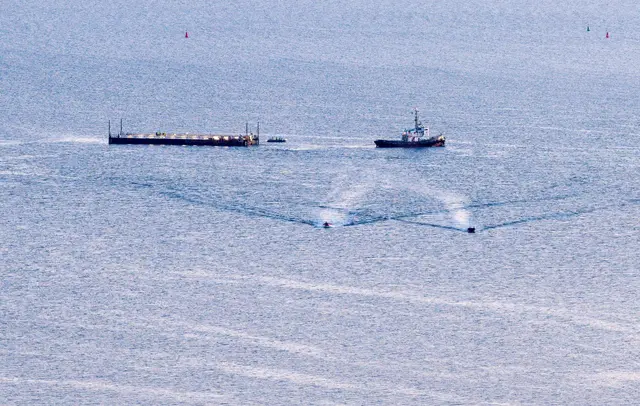 Am Morgen war der Verband südöstlich vor Fehmarn. | Foto: Bodo Marks/dpa