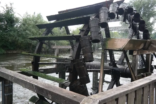 Das Stadelner Wasserrad. | Foto: Gießmadla/fuerthwiki.de