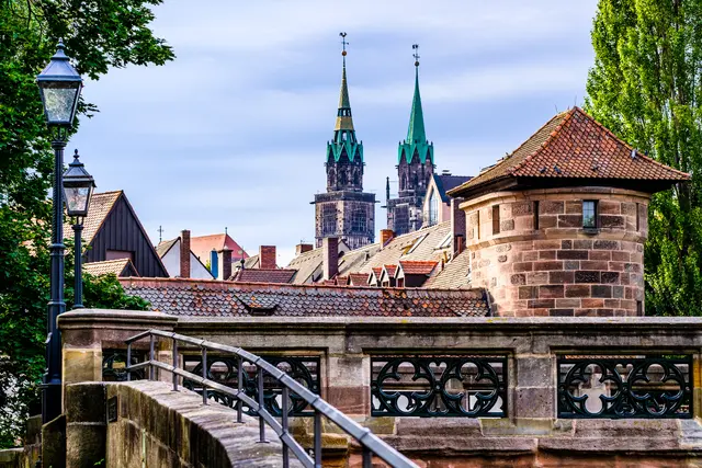 Bayerns Großstädte bleiben die sichersten in Deutschland. Nürnberg ist unter den Top 5.  | Foto:  © fottoo/stock.adobe.com