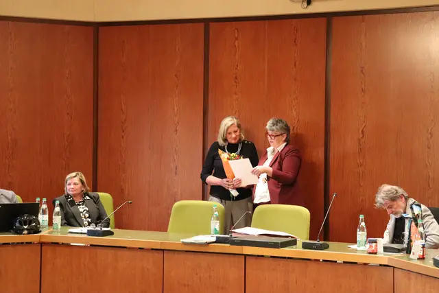 Doris Bauer hatte den Anstoß für die Bewerbung um das Bürgermeisterinnen-Amt gegeben. Im Stadtrat lagen ihr Schulangelegenheiten besonders am Herzen. | Foto: Stadt Oberasbach