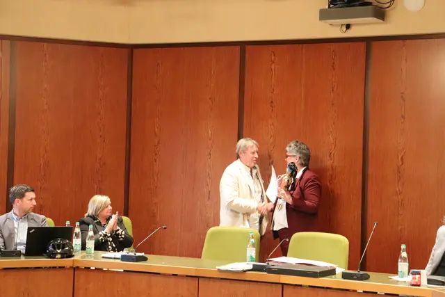 Gernot Höflingers Zeit als Mitglied des Stadtrates begann und endete zeitgleich mit Birgit Hubers. Auch er hatte mehrere Ausschussposten inne. | Foto: Stadt Oberasbach