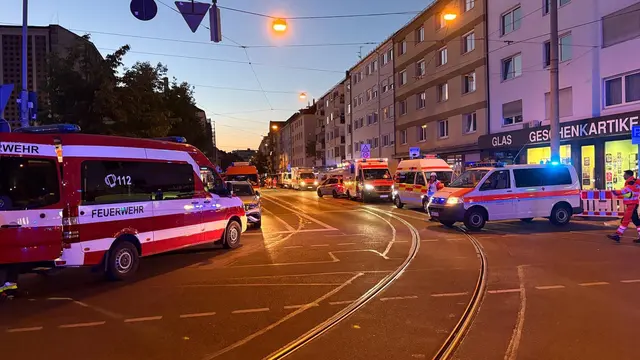 Großbrand in der Wiesenschule in Nürnberg. | Foto: Sanitätseinsatzleitung / Nürnberger Hilfsorganisationen
