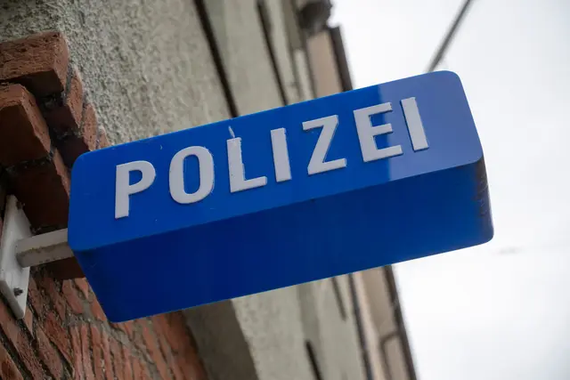 Der 39-Jährige soll nun einem Haftrichter vorgeführt werden. (Symbolbild) | Foto: Peter Kneffel/dpa