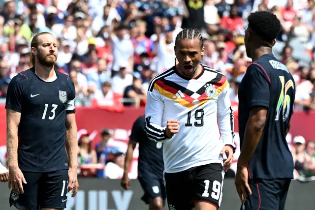 Leroy Sané bejubelt sein Tor bei der WM-Generalprobe gegen die USA. | Foto: Federico Gambarini/dpa
