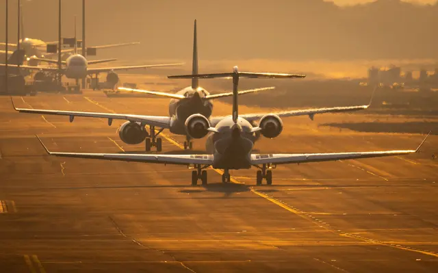 Weltweit chancenlos: Die Regierung will Deutschland als Luftfahrtnation erhalten. Genügt der Branche dieses Bekenntnis?  | Foto: Boris Roessler/dpa